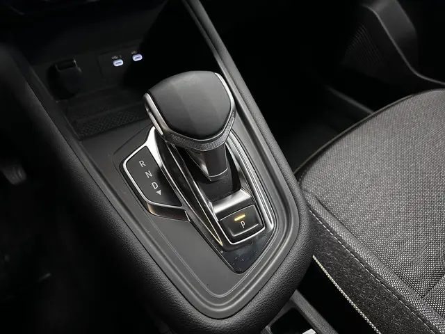 Renault Captur 1.3 TCe 158pk Techno 2025 Benzine 27