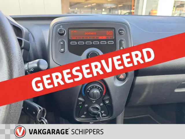 Toyota Aygo 1.0 VVT-i x airco cruise 5d 2018 Benzine 10