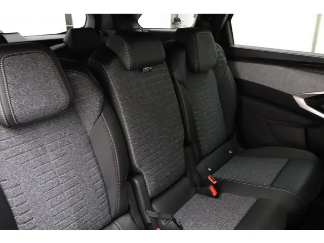 Peugeot 5008 1.2 Hybrid 145 Allure 2025 Hybride Benzine 15