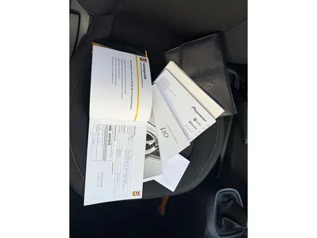 Hyundai i10 1.0i i-Drive GEEN AIRCO!!! 2018 Benzine 35