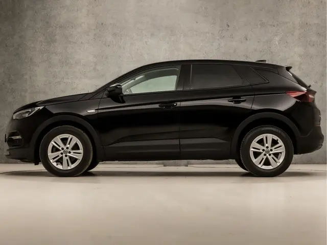 Opel Grandland X 1.2 Turbo Sport 2021 Benzine 2
