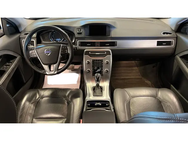 Volvo V70 2.4 D4 AWD Dynamic 2015 Diesel 4