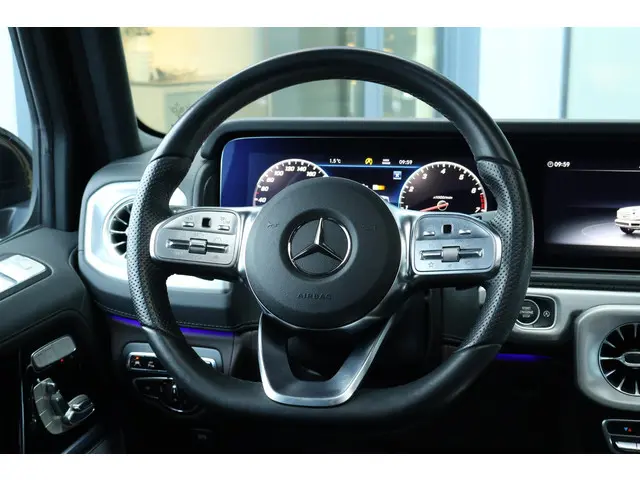 Mercedes-Benz G-Klasse 500 2023 Benzine 24