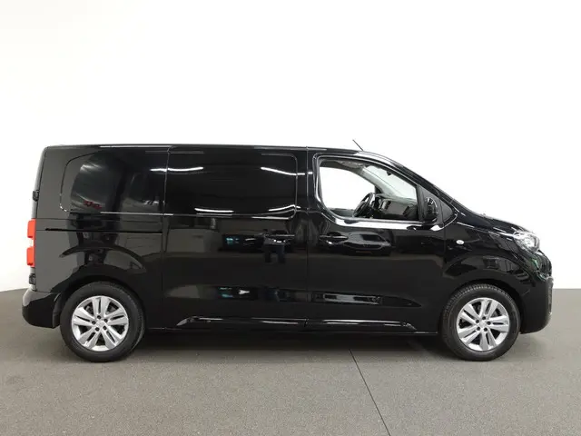 Peugeot Expert L2H1 100pk Premium 2022 Diesel 29