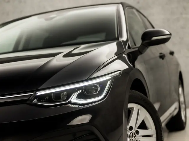 Volkswagen Golf 1.0 eTSI Sport 2020 Benzine 13