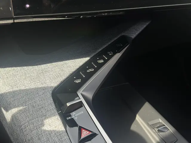 Peugeot e-3008 GT Avantage 210 73 kWh 2025 Elektrisch 22