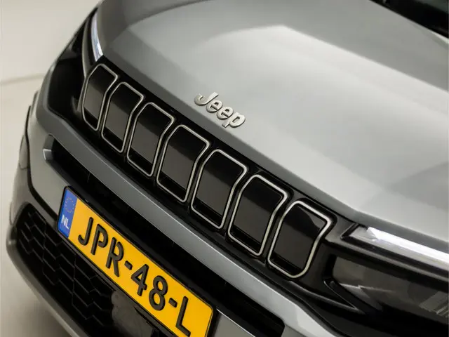 Jeep Avenger 1.2 Altitude Sport 2023 Benzine 34