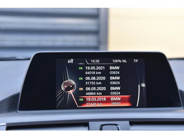 BMW 1 Serie 118i High Executive 2017 Benzine 21
