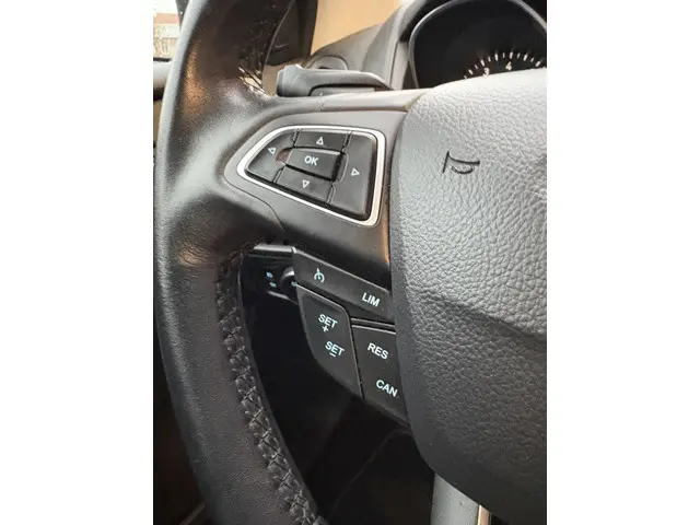 Ford Focus Wagon 1.5 Titanium Edition 2014 Benzine 14