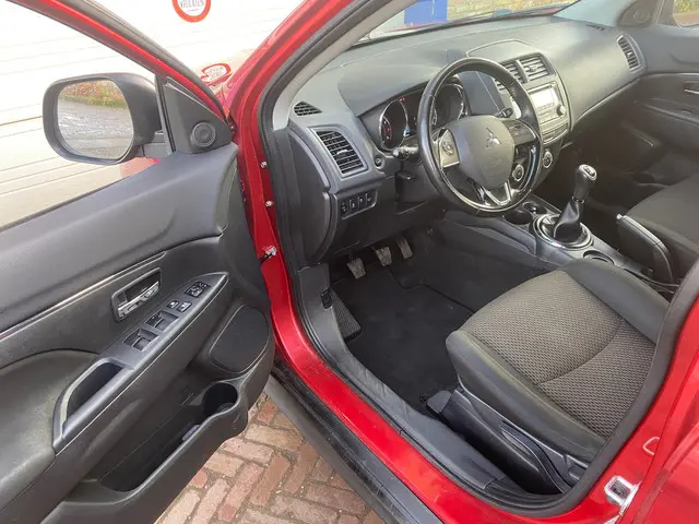 Mitsubishi ASX 1.6 Cleartec Bright+ 2017 Benzine 11