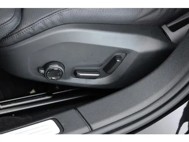 Volvo V60 T6 Recharge Plus Bright 2024 Hybride Benzine 5