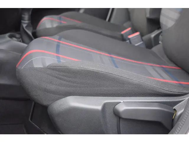 Peugeot 108 1.0 E-VTi 5Drs Active 2016 Benzine 16