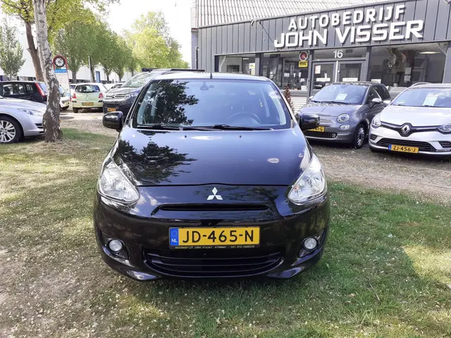 Mitsubishi Space Star 1.2 Intense+ *airco*5 drs* 2014 Benzine 2