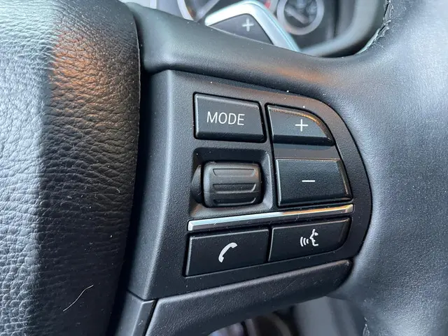 BMW X3 XDrive20i High Executive 2015 Benzine 19