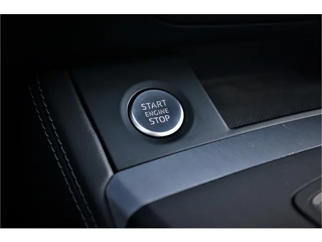 Audi Q5 2.0 TFSI quattro Launch Edition 2017 Benzine 71