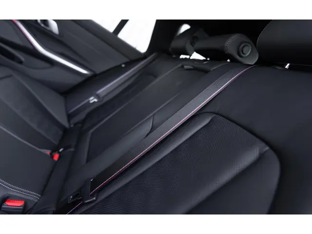 BMW M3 3-serie Touring xDrive Competition 2024 Benzine 45