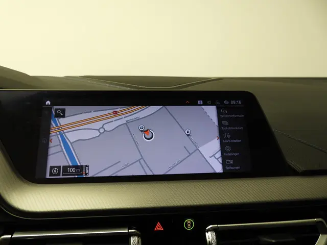 BMW 1 Serie 5-deurs 118i 2020 Benzine 18