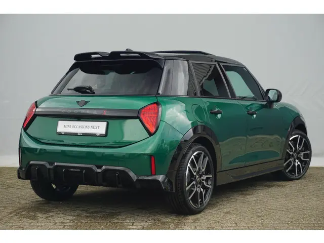 MINI 5-Deurs Cooper S 2025 Benzine 2