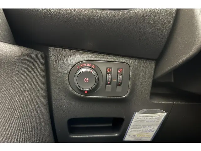 Opel Corsa 1.4 16v 90pk 5drs Black Edition 2018 Benzine 20