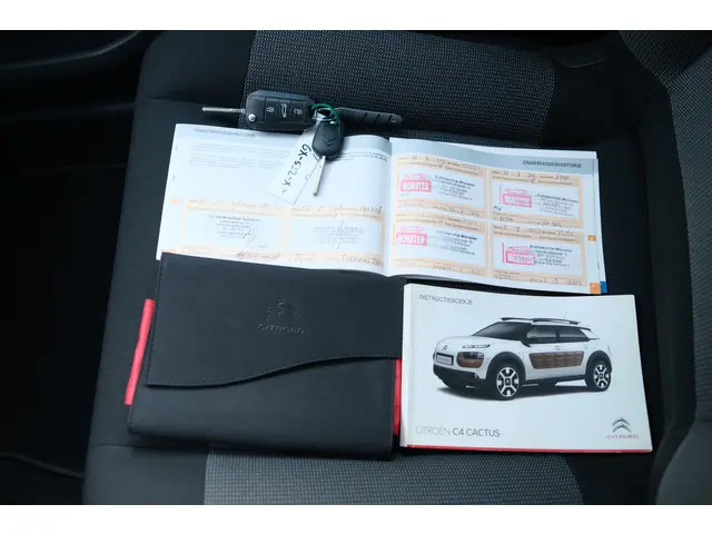 Citroën C4 Cactus PT 82 Business 2015 Benzine 38