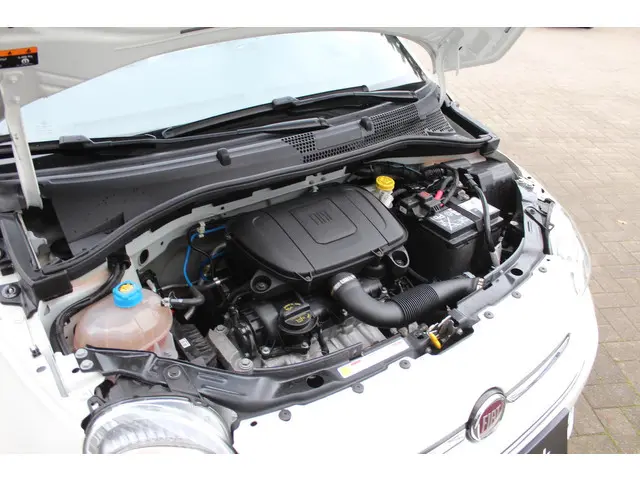 Fiat 500C 1.0 Hybrid Dolcevita 2022 Benzine 36