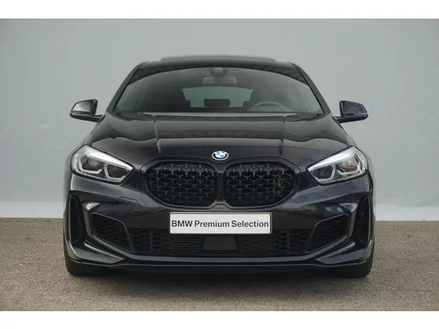 BMW 1 Serie M135i xDrive 2020 Benzine 3