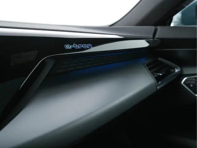 Audi e-tron GT 93 kWh AWD [ 3-Fase ] {SOH-91%} 2022 Elektrisch 17