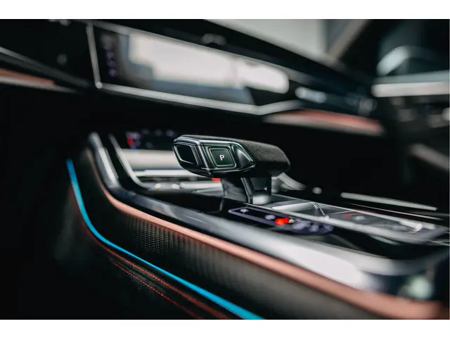 Audi RSQ8 4.0 TFSI quattro 2020 Hybride Benzine 28