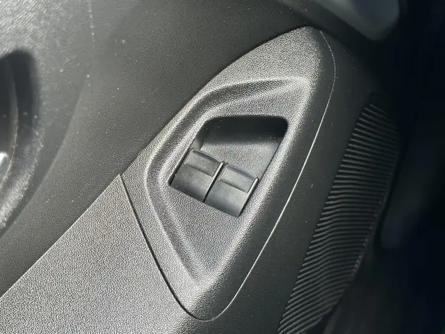 Peugeot 108 1.2 VTi Allure 2014 Benzine 11