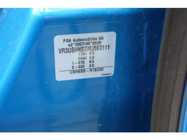 Peugeot 2008 1.2 PureTech GT 2021 Benzine 21