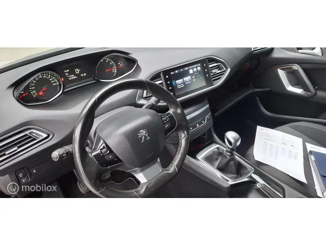 Peugeot 308 1.6 THP Active 2013 Benzine 11