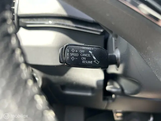 Škoda Karoq 1.5 TSI ACT Sportline Business 2021 Benzine 15