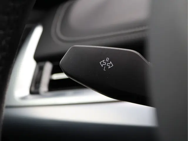 BMW X1 sDrive18i 2023 Benzine 30