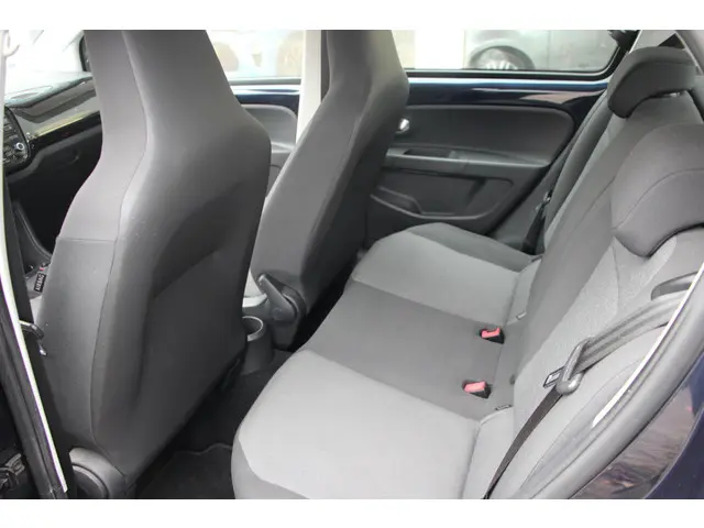 Volkswagen up! 1.0 move up! BlueMotion 2014 Benzine 10