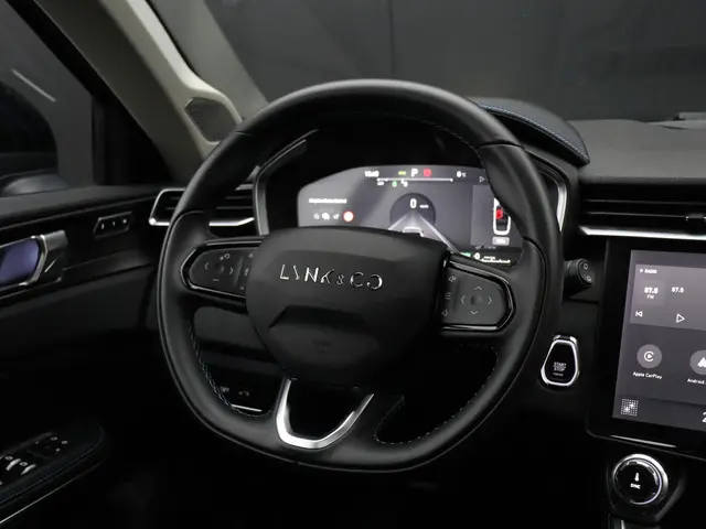 Lynk & Co 01 1.5 2022 Hybride Benzine 22