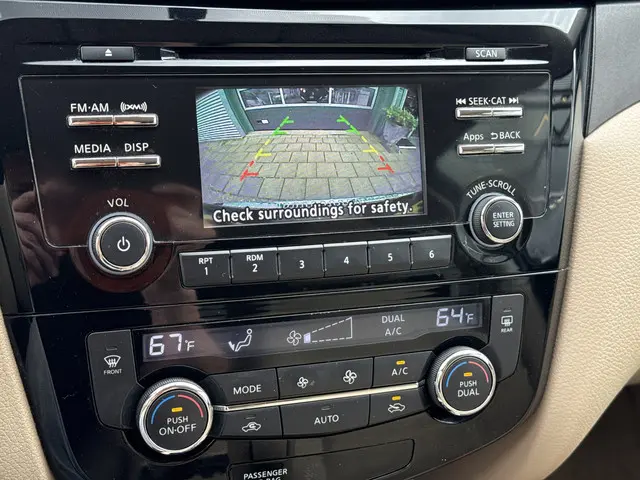 Nissan X-Trail ROGUE 2.5 Automaat 2014 Benzine 37