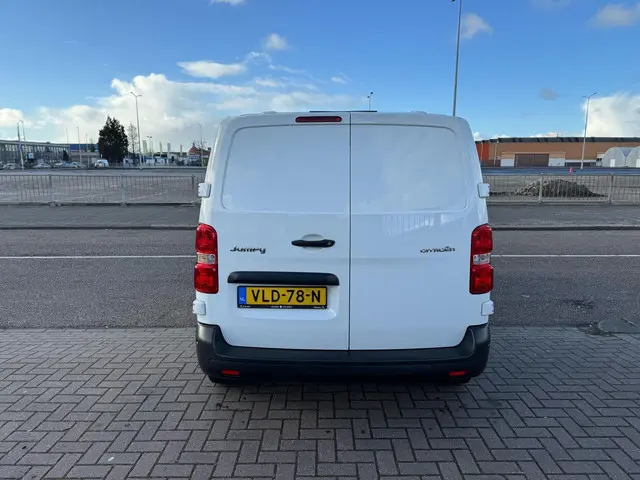 Citroën Jumpy 1.5 BlueHDI 120 M Club 2021 Diesel 6