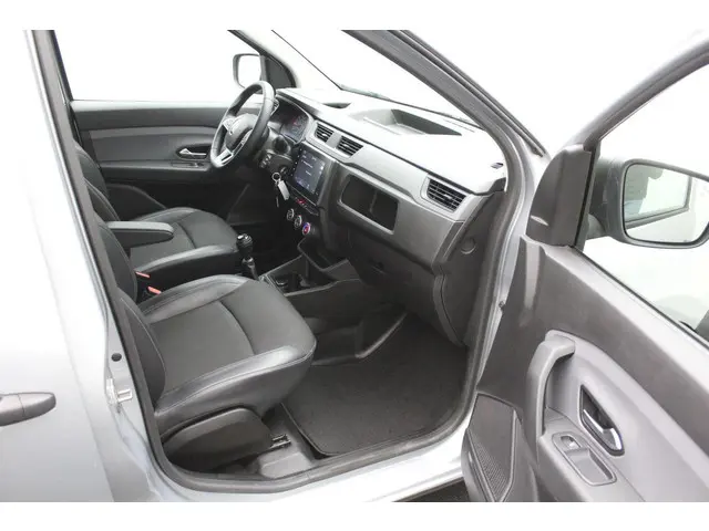Renault Express 1.5 dCi 75 Comfort 2021 Diesel 28