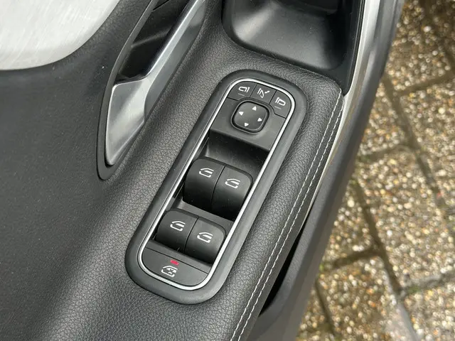 Mercedes-Benz A-Klasse 220 Advantage 2018 Benzine 21