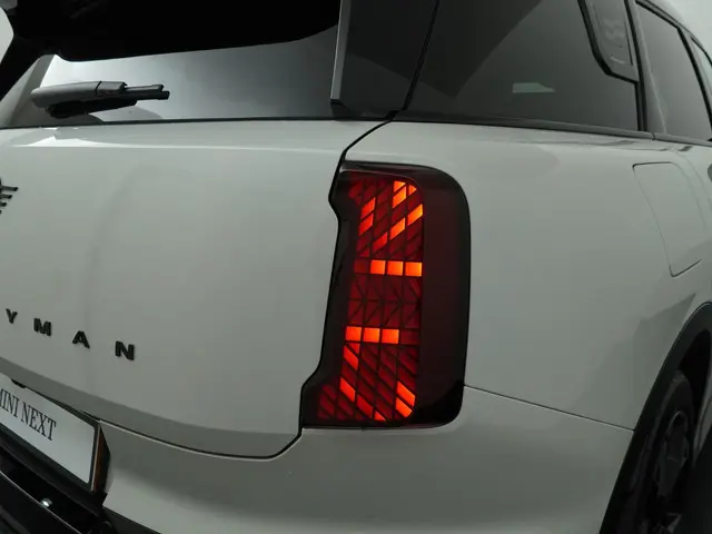 MINI Countryman C John Cooper Works XL 2025 Benzine 30