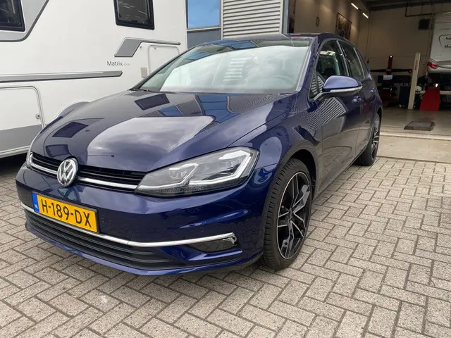 Volkswagen Golf 1.5 TSI Highline 2020 Benzine 6