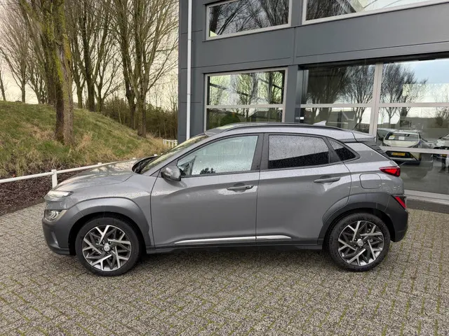 Hyundai Kona 3
