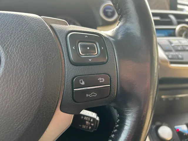 Lexus NX 300h AWD Luxury Line 2016 Hybride Benzine 13