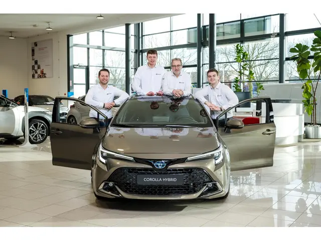 Toyota Corolla Hybrid 140 Dynamic, 2025 Hybride Benzine 28