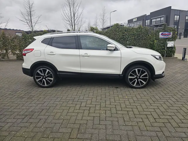 Nissan QASHQAI 1.2 Tekna 2016 Benzine 2