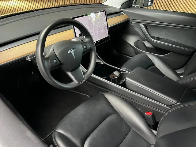 Tesla Model 3 Long Range AWD 75 kWh 2022 Elektrisch 13
