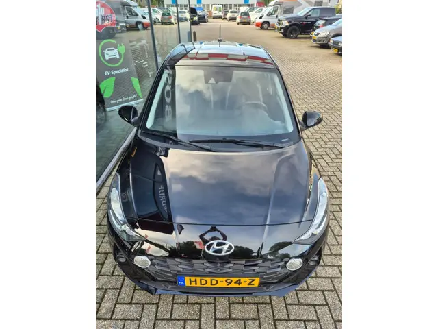 Hyundai i10 1.0 Comfort 2023 Benzine 8