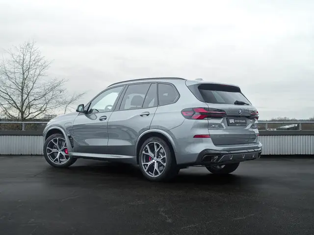 BMW X5 XDrive50e Launch Edition 2023 Hybride Benzine 3