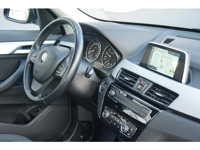 BMW X1 3