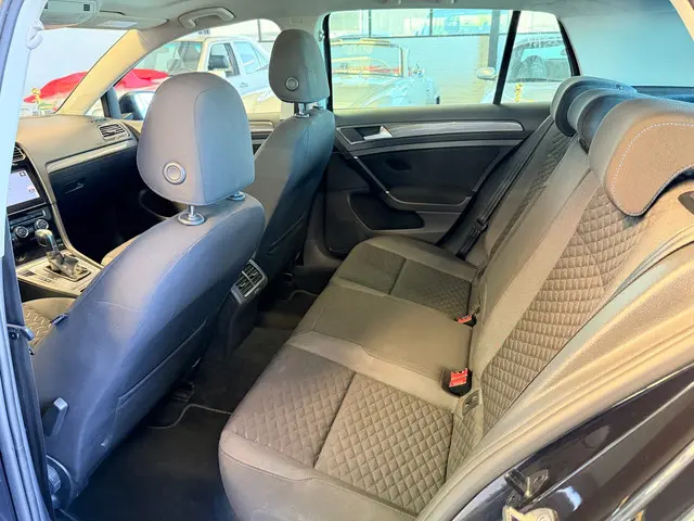 Volkswagen Golf 2.0 TDI Highline 2018 Diesel 13